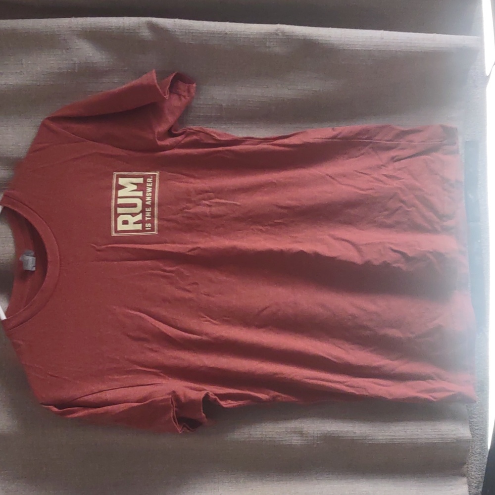 Maui, Hawaii Rum T shirt S
